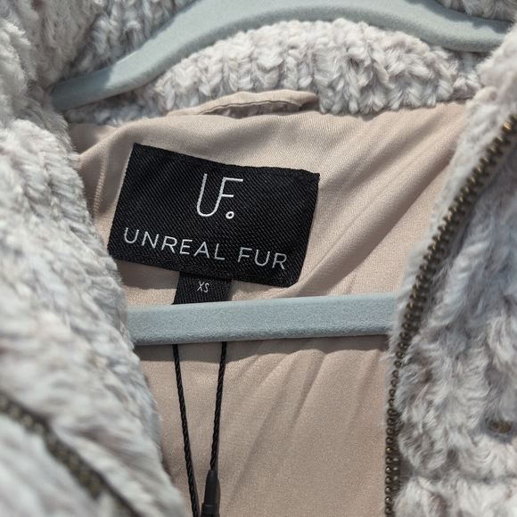 UNREAL FUR CLOSE-KNIT PUFFER JACKET - Picture 4 of 10